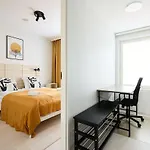 Family-friendly Seaside With Sauna, Wifi Appartement