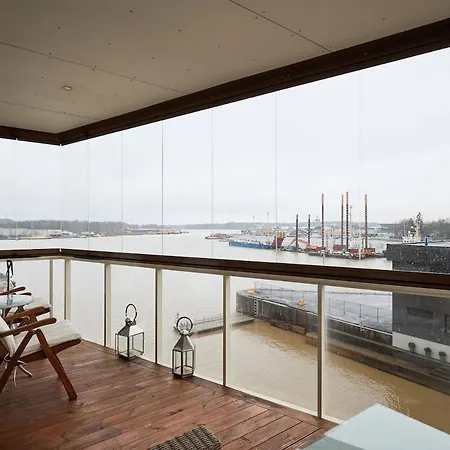 Family-friendly Seaside With Sauna, Wifi *