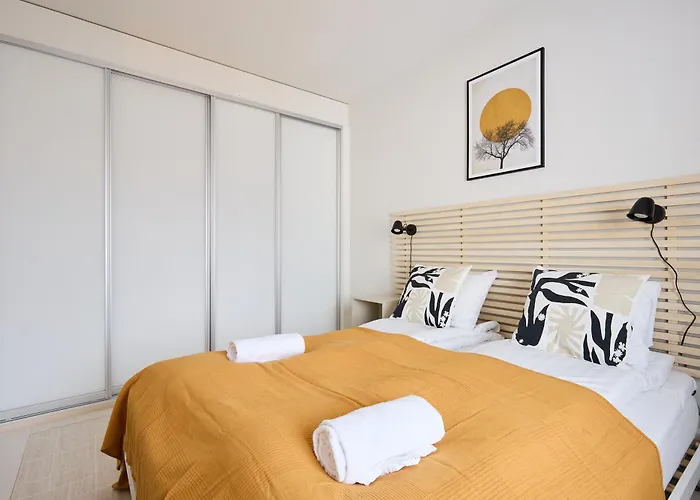 Family-friendly Seaside With Sauna, Wifi *